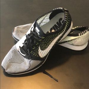 Nike Flyknit Racers